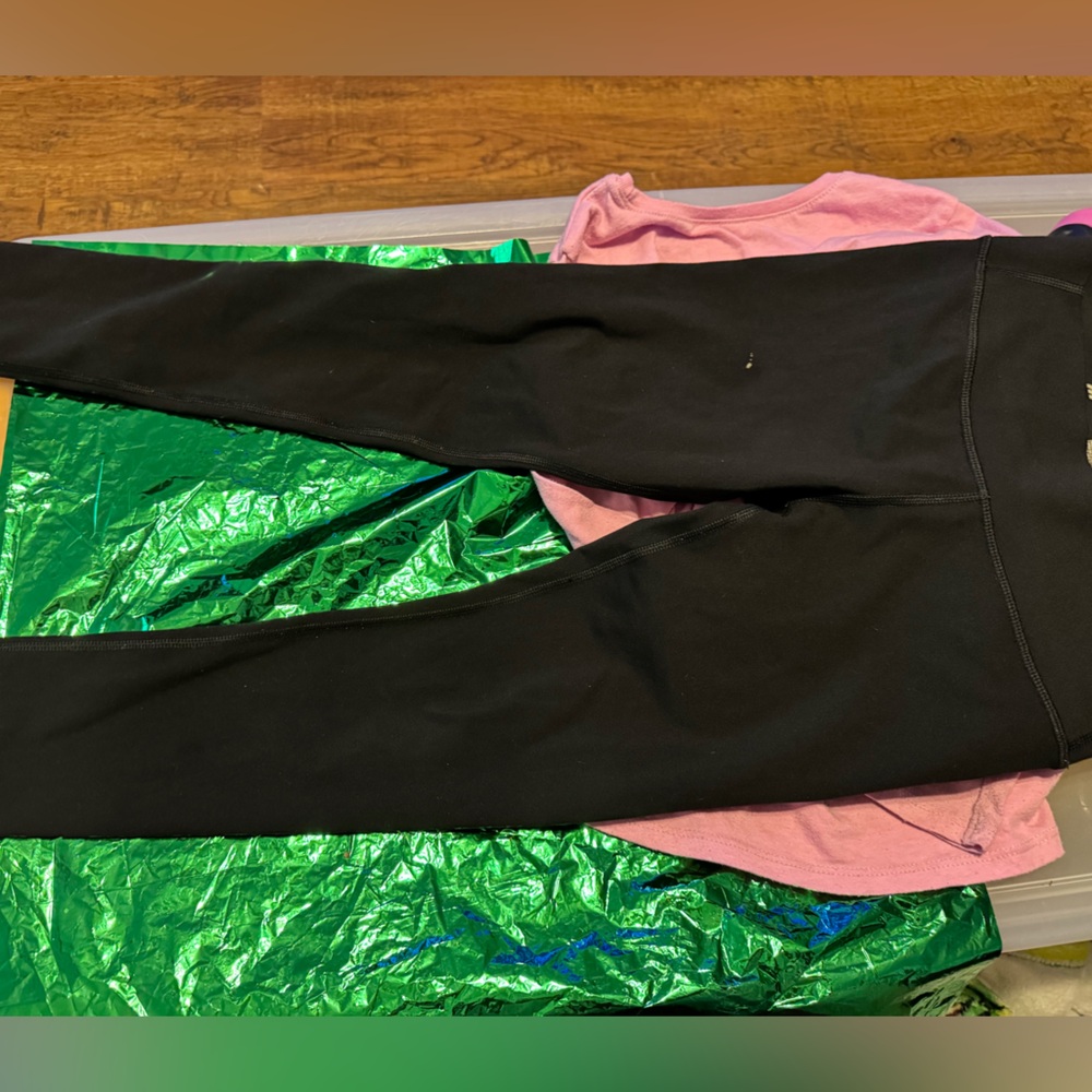 Girls outfit size 8 children’s place & all in motion leggings - Picture 7 of 9
